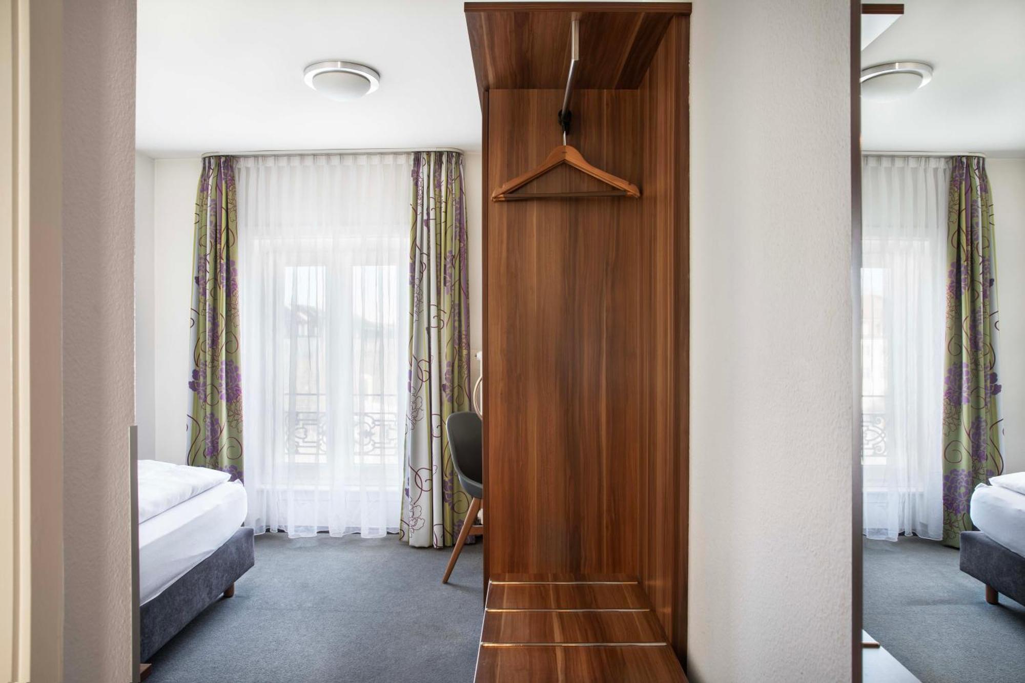 Hotel Resslirytti Basel Ngoại thất bức ảnh