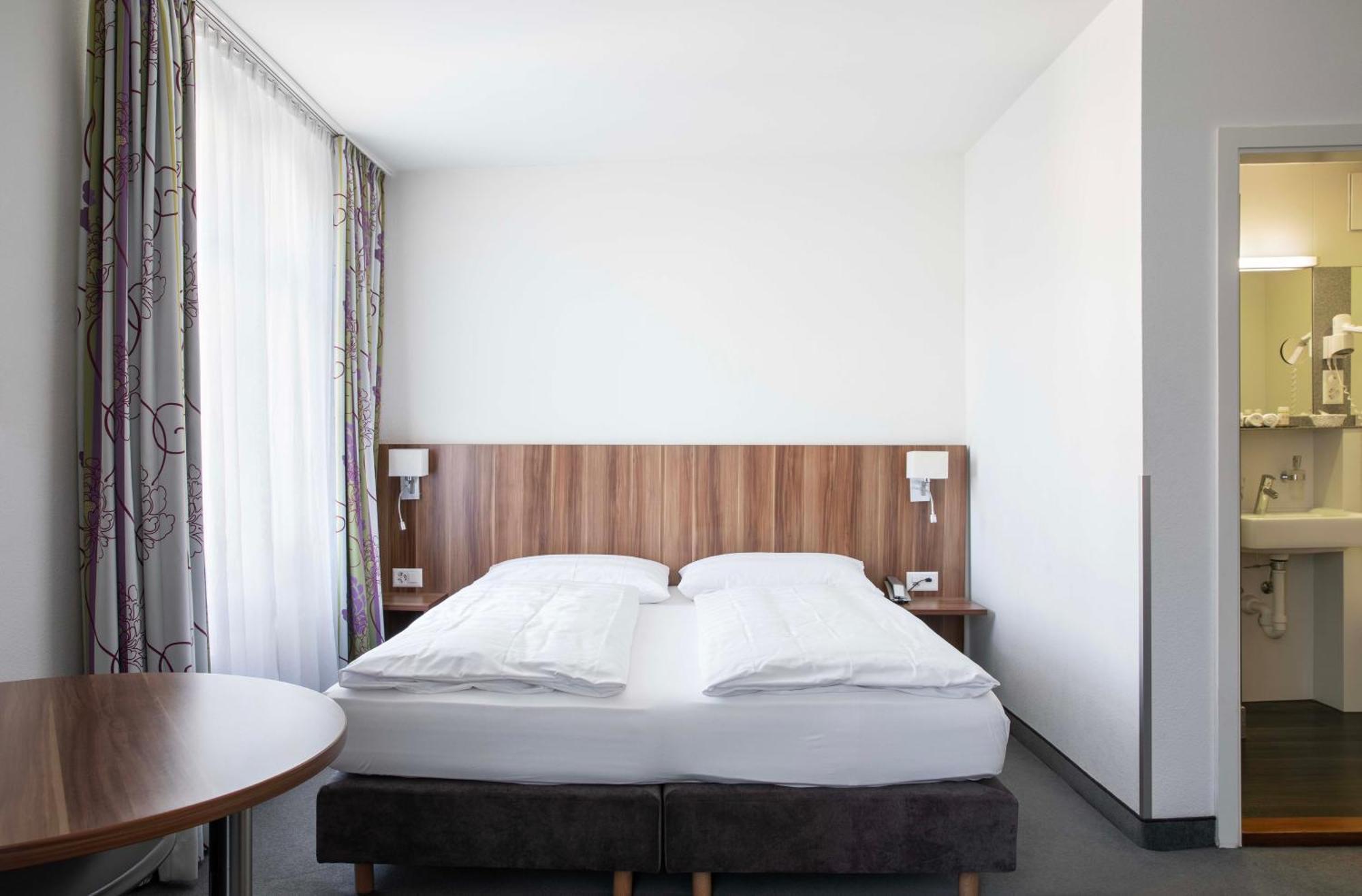 Hotel Resslirytti Basel Ngoại thất bức ảnh