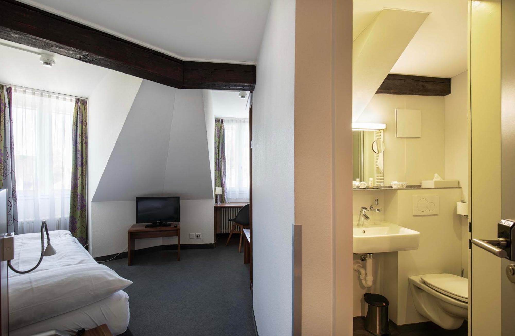 Hotel Resslirytti Basel Ngoại thất bức ảnh